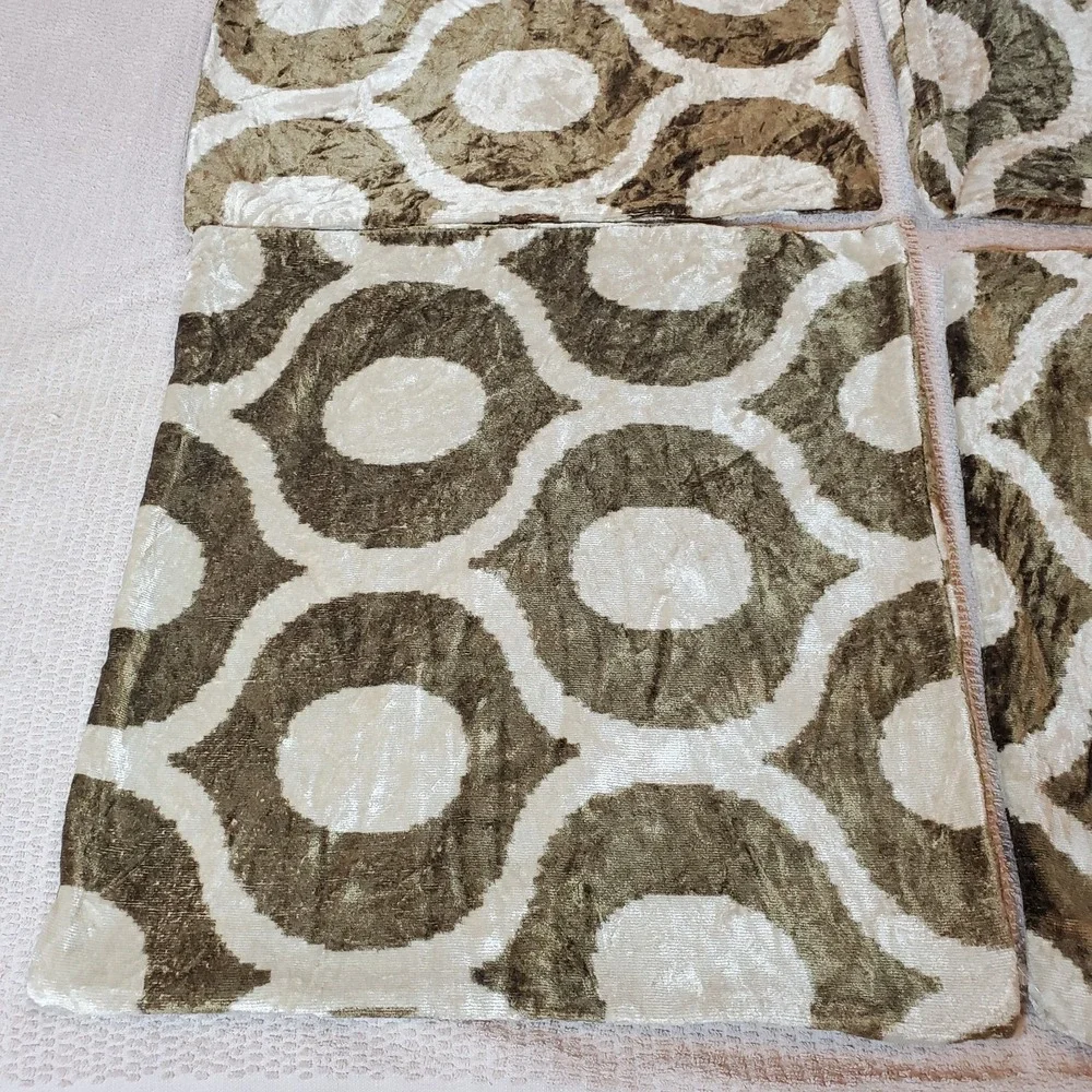 Pottery Barn Throw Pillow Shams Set Of 4‎  Geometric Olive & Beige Velvet 18x18
